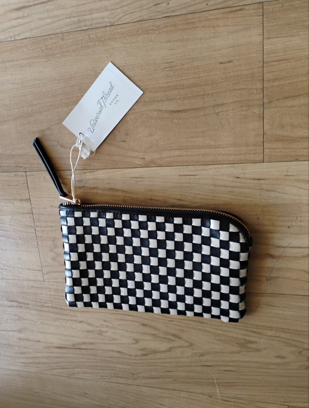 Universal Thread Checker Wristlet
